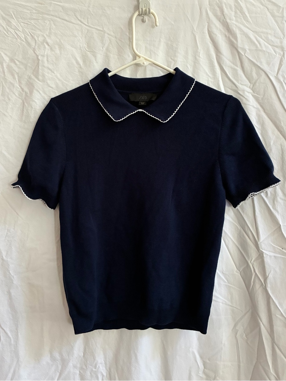 Zara women’s navy scalloped collar sweater shirt